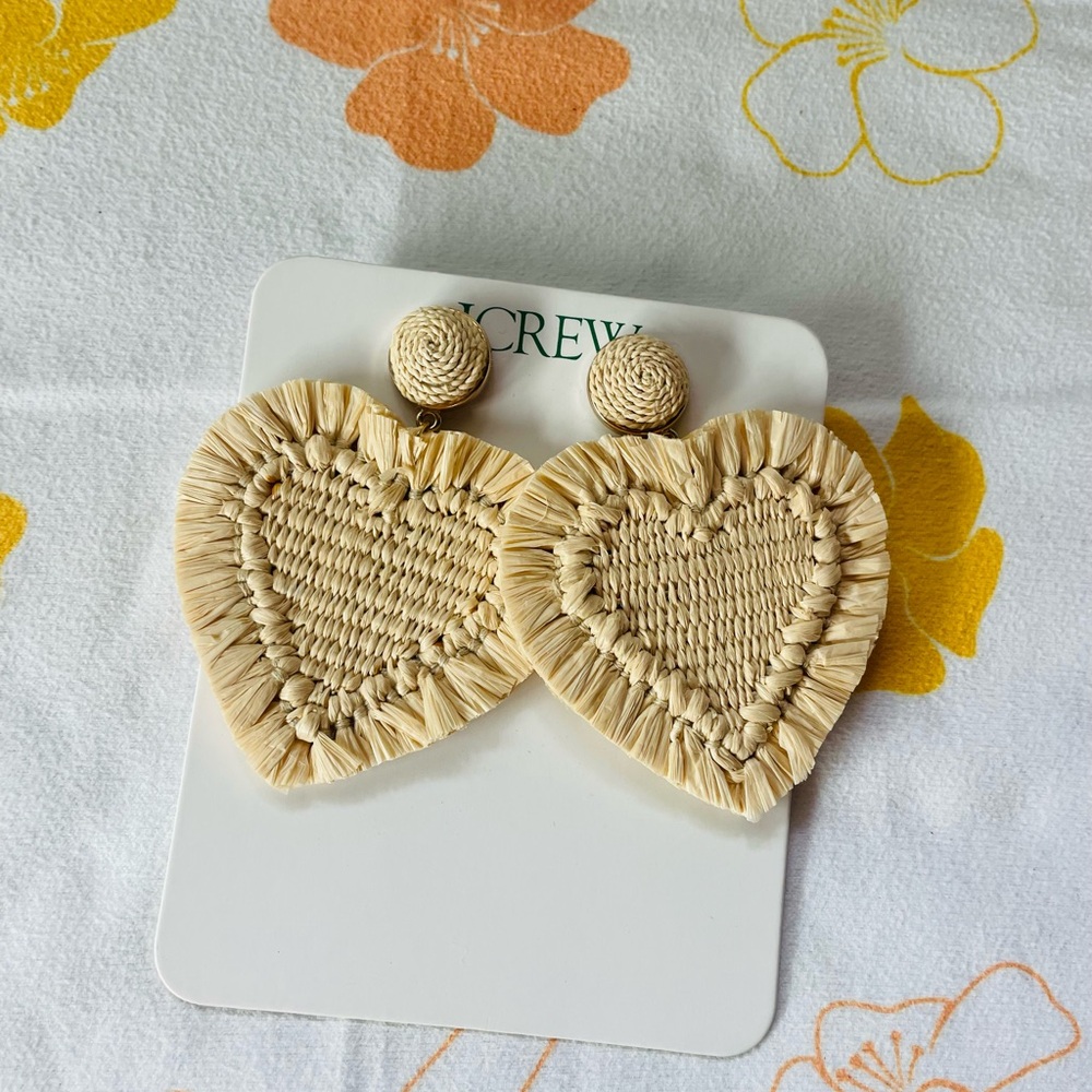 NWT🎉J.Crew Natural Woven Heart Earrings🤎